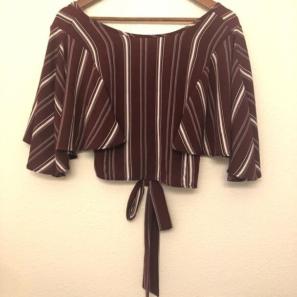 Charlotte Russe burgundy striped crop top blouse back zipper ruffled sleeve L - Picture 8 of 14